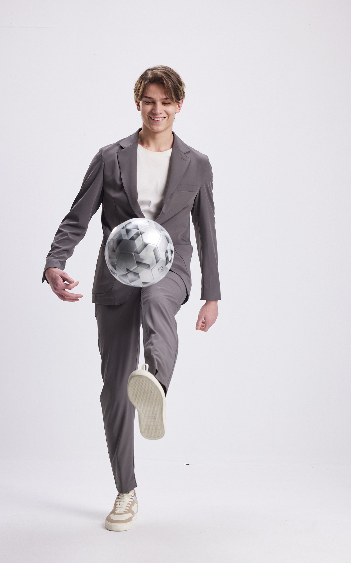 B-DYNAMIC TRAVEL SUIT-SMOKY GREY